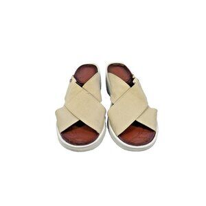 Bzees Women's Beige Crisscross Slide Sandals